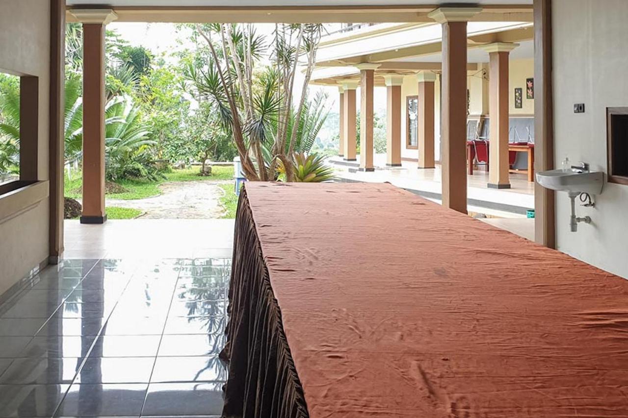 Hotel Bumi Bermi Permai Probolinggo Exterior foto