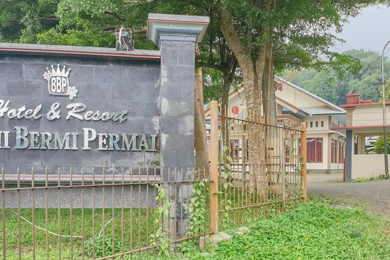 Hotel Bumi Bermi Permai Probolinggo Exterior foto