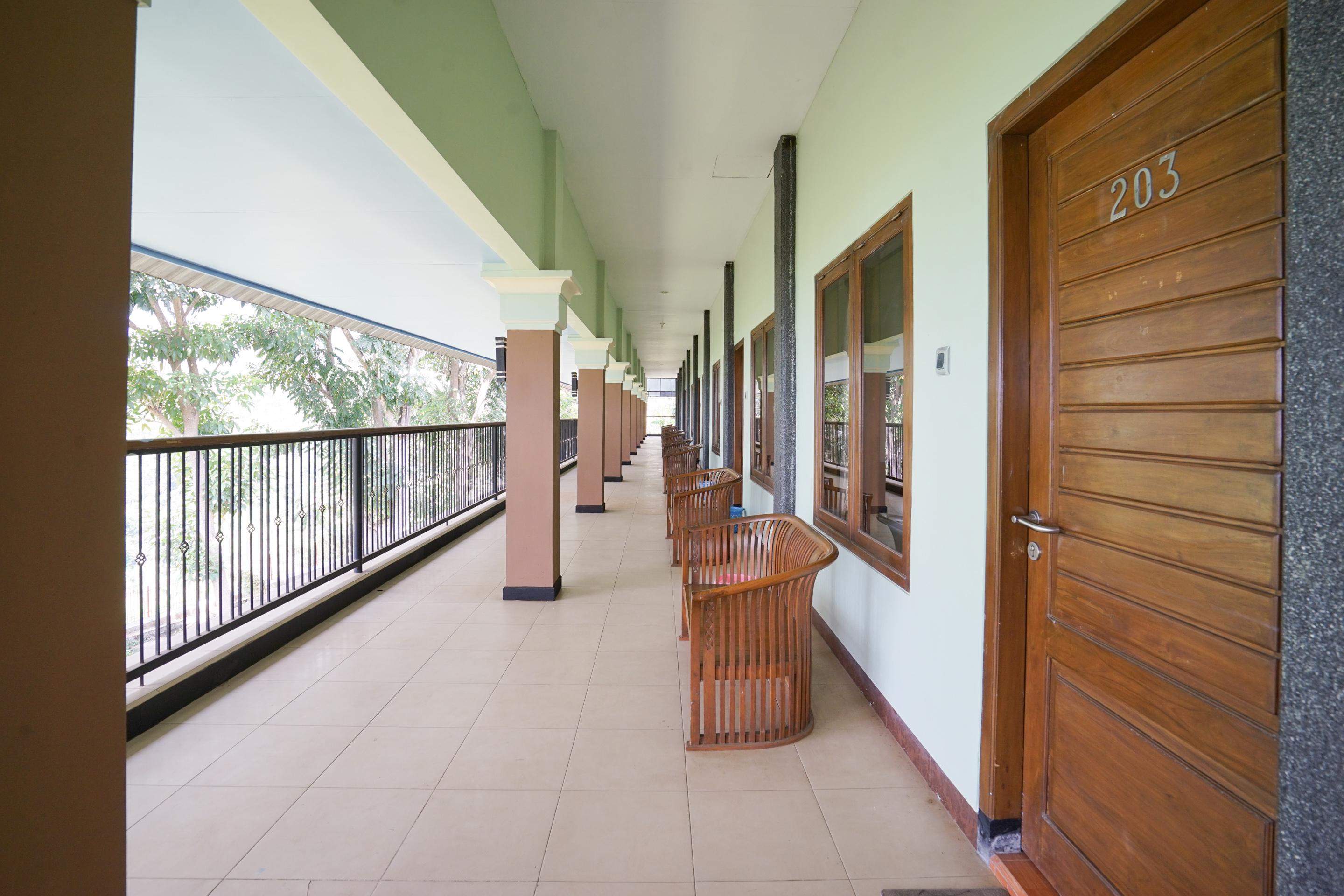 Hotel Bumi Bermi Permai Probolinggo Exterior foto