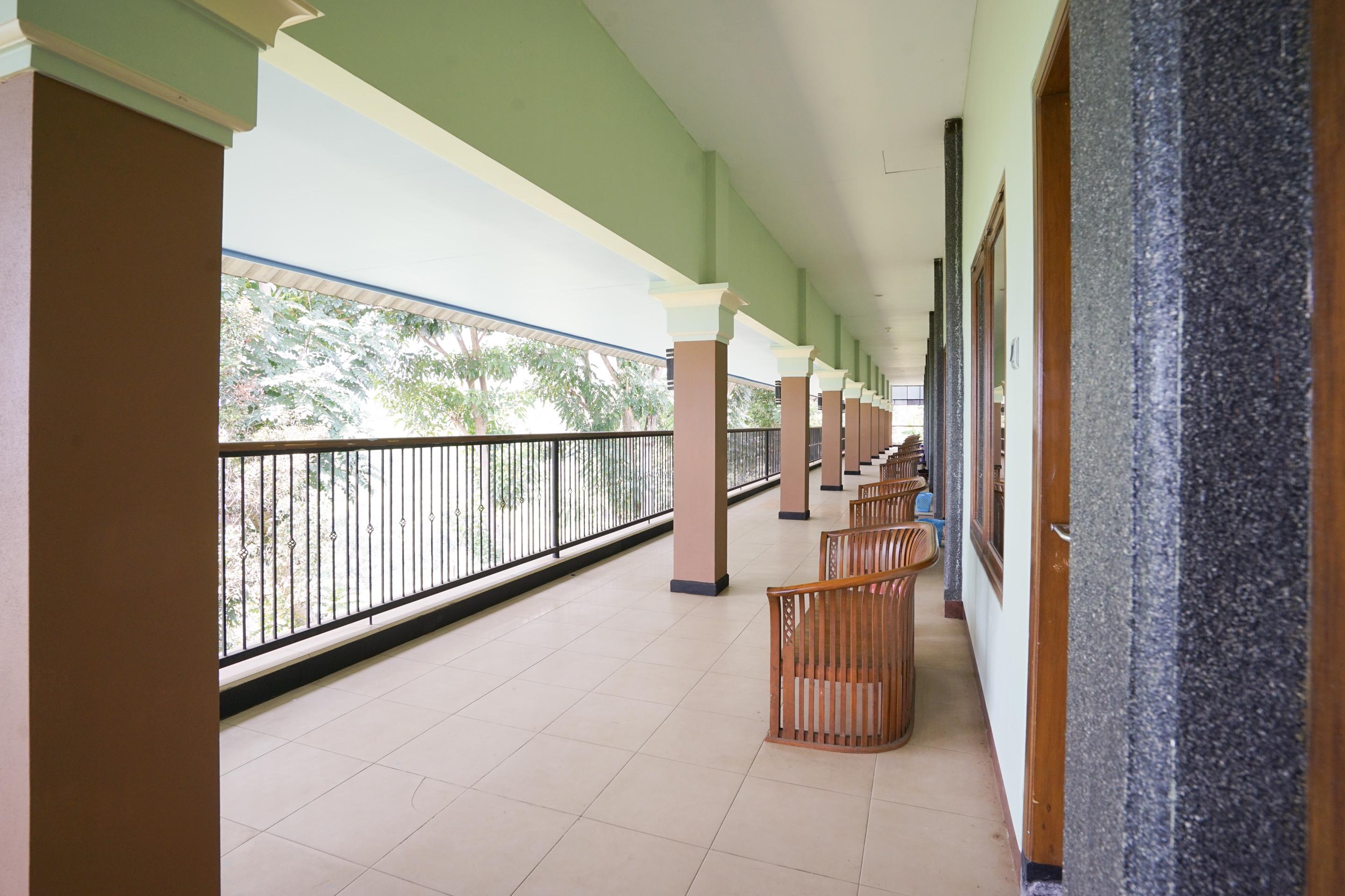 Hotel Bumi Bermi Permai Probolinggo Exterior foto
