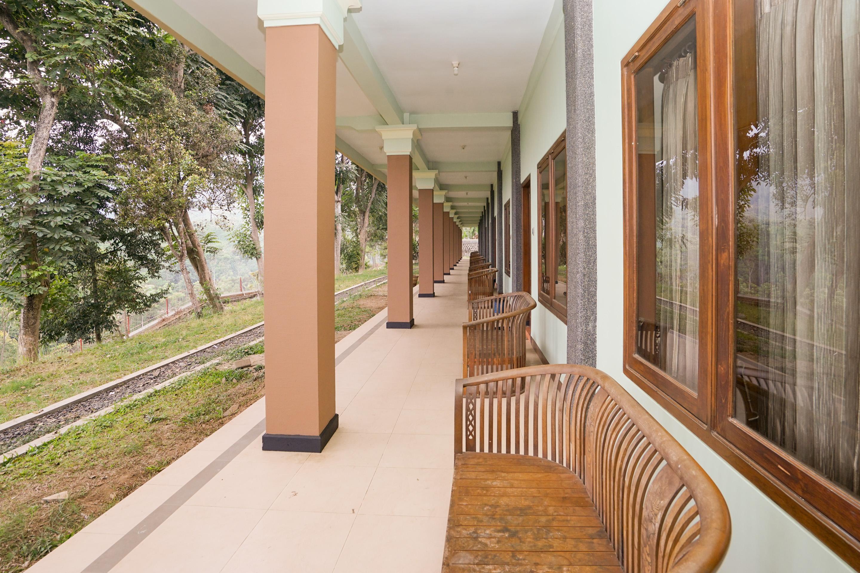 Hotel Bumi Bermi Permai Probolinggo Exterior foto